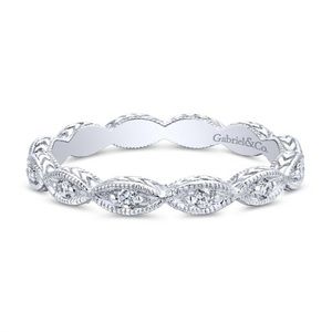 Gently used wedding band